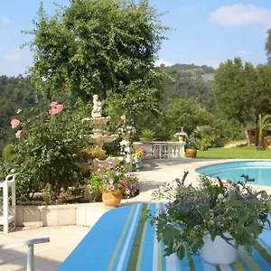 https://la-grimaudiere.fr-provencehotel.com